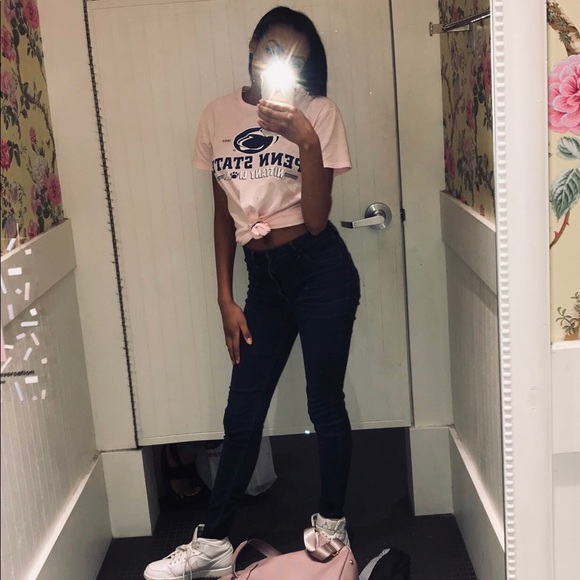 Meet your Posher, Makayla - Picture 1 of 1